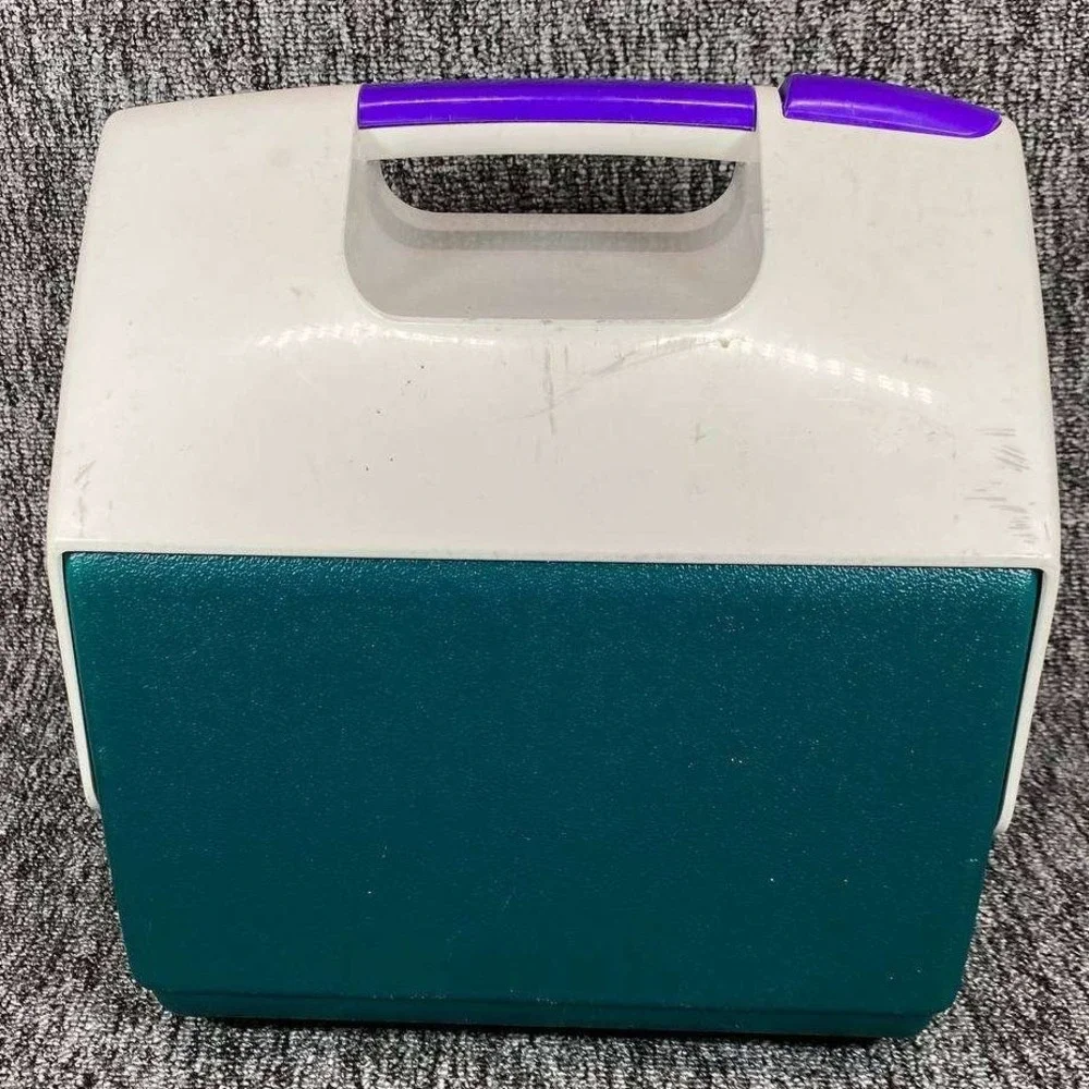 Igloo‎ Little Playmate Elite Cooler Small Teal White Ron Jon Surf Shop Retro
